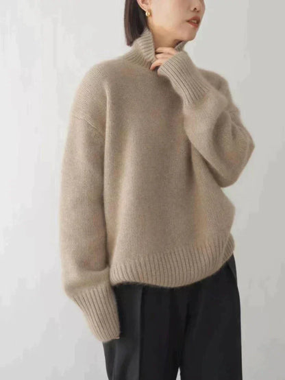 Isabel | Elegant Turtleneck